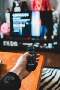 Can Smart Tvs be watched without Internet connection.